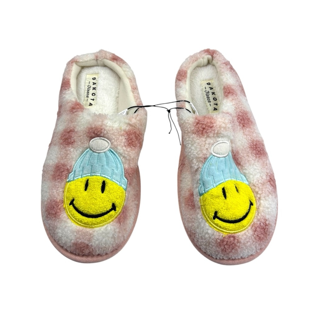 NWOT Dakota Fleece Women’s Smiley Slippers 5-6